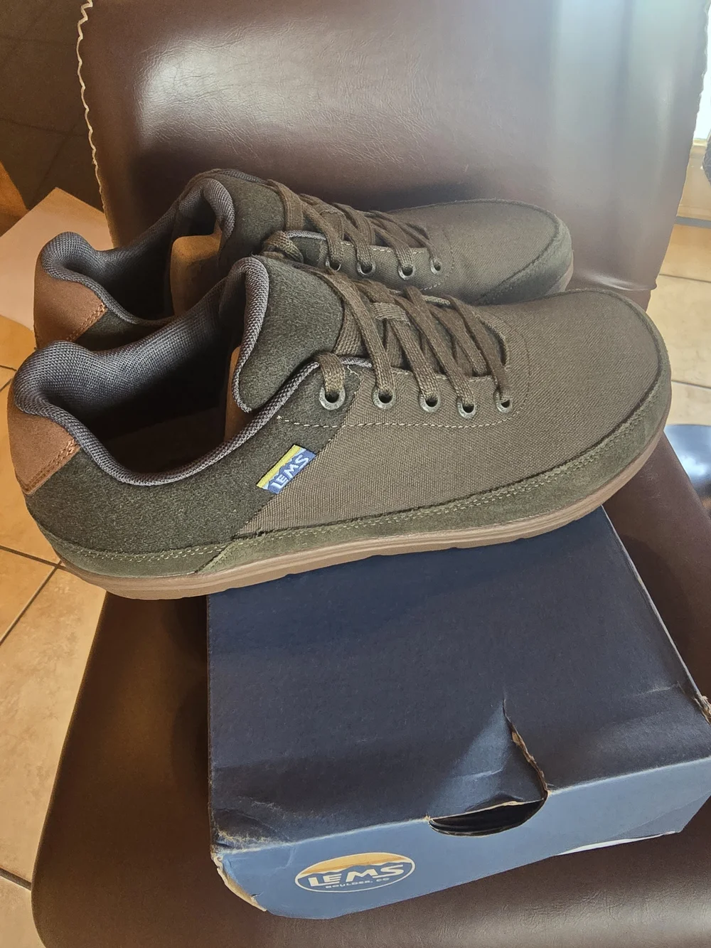 Women’s Brown Canvas Low-Top Sneakers